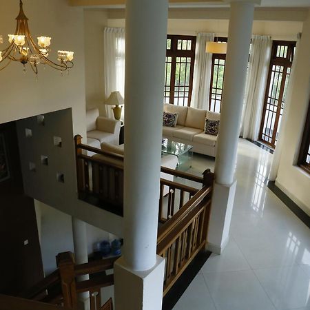 Crown Hills Kandy Inn Εξωτερικό φωτογραφία