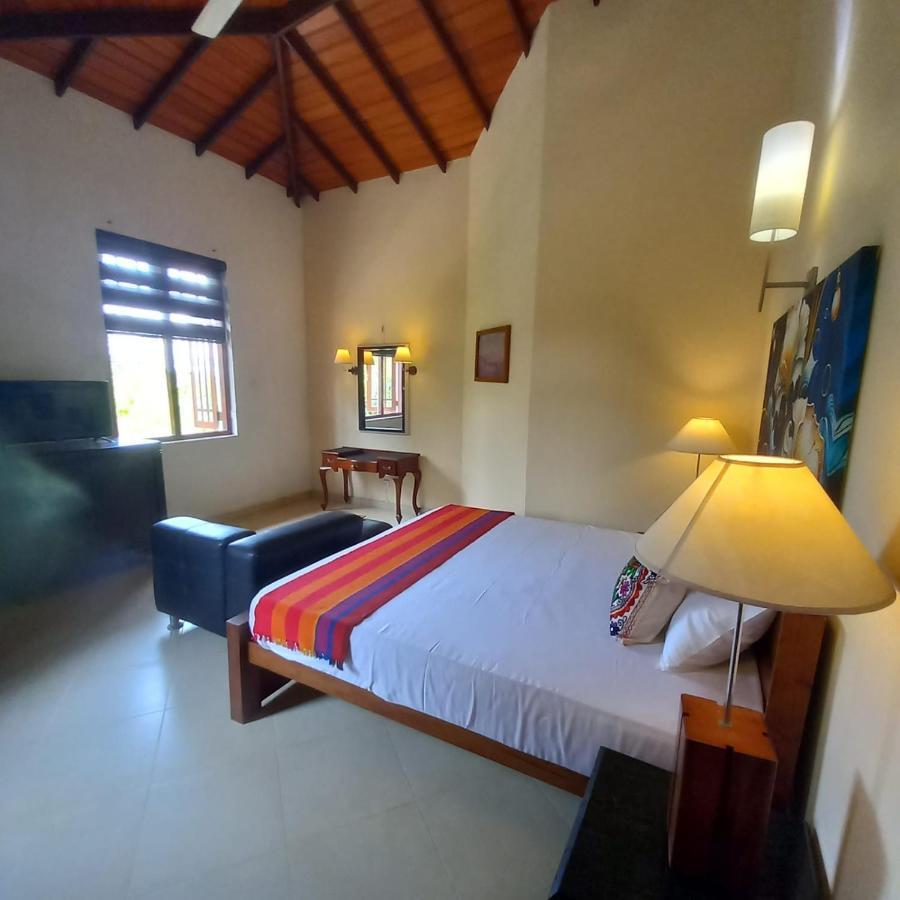 Crown Hills Kandy Inn Εξωτερικό φωτογραφία