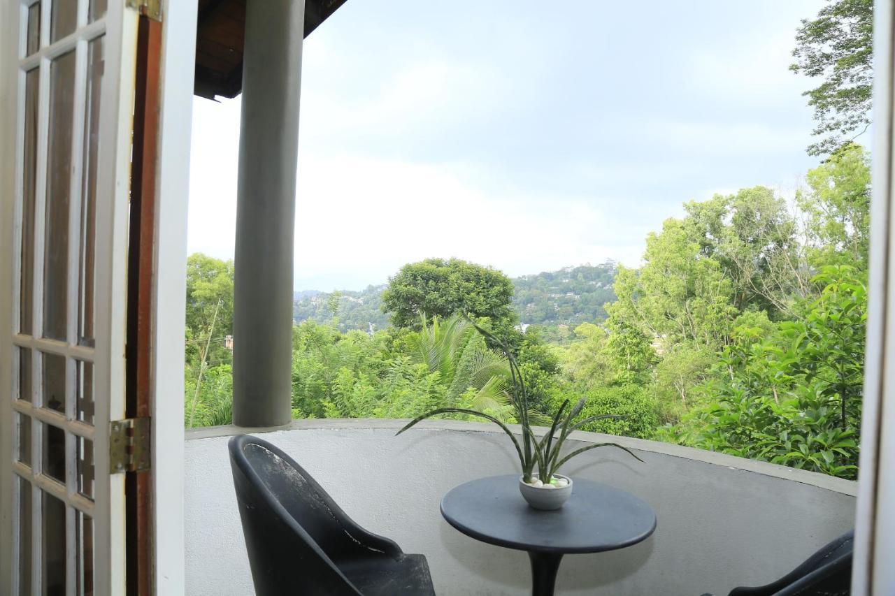Crown Hills Kandy Inn Εξωτερικό φωτογραφία