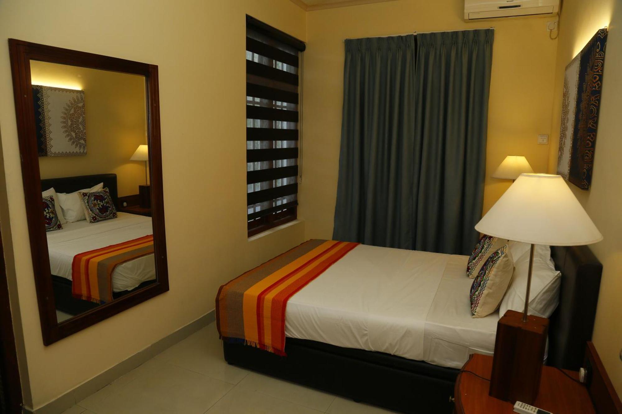 Crown Hills Kandy Inn Εξωτερικό φωτογραφία